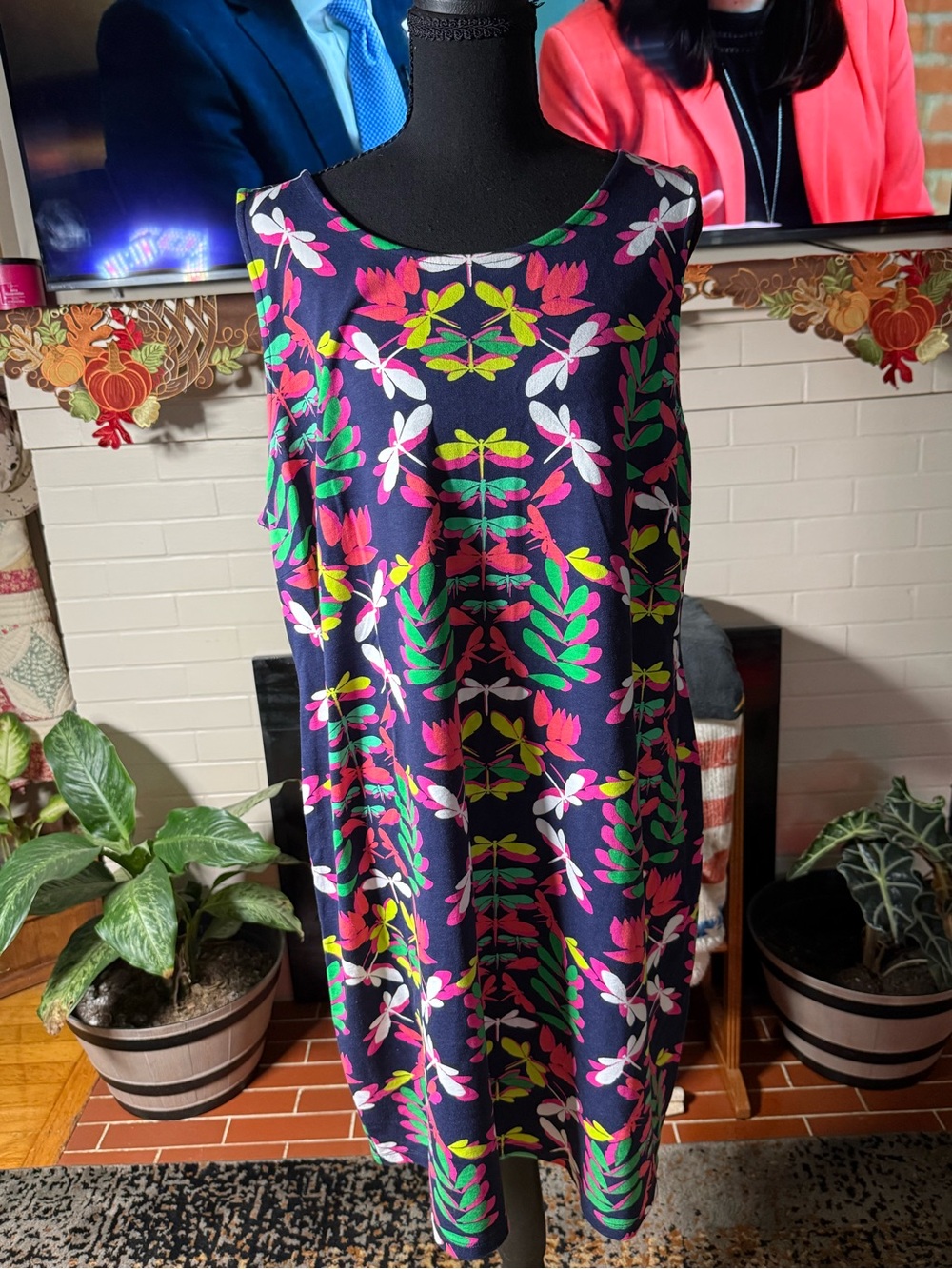 crown & ivy Navy Floral Shift Dress with Pink, Green & White